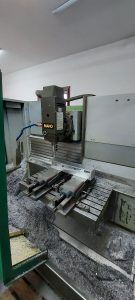 cnc masina u radu